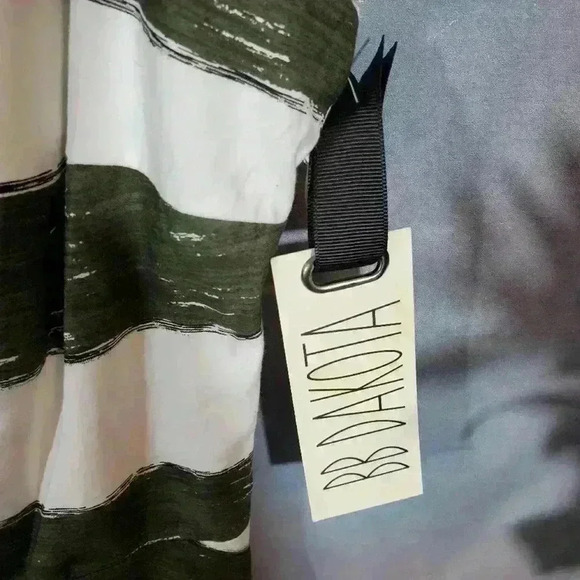 BB Dakota Army Green White Stripe Fit and Flare Dress Sleeveless Size 8 NWT - Picture 2 of 8